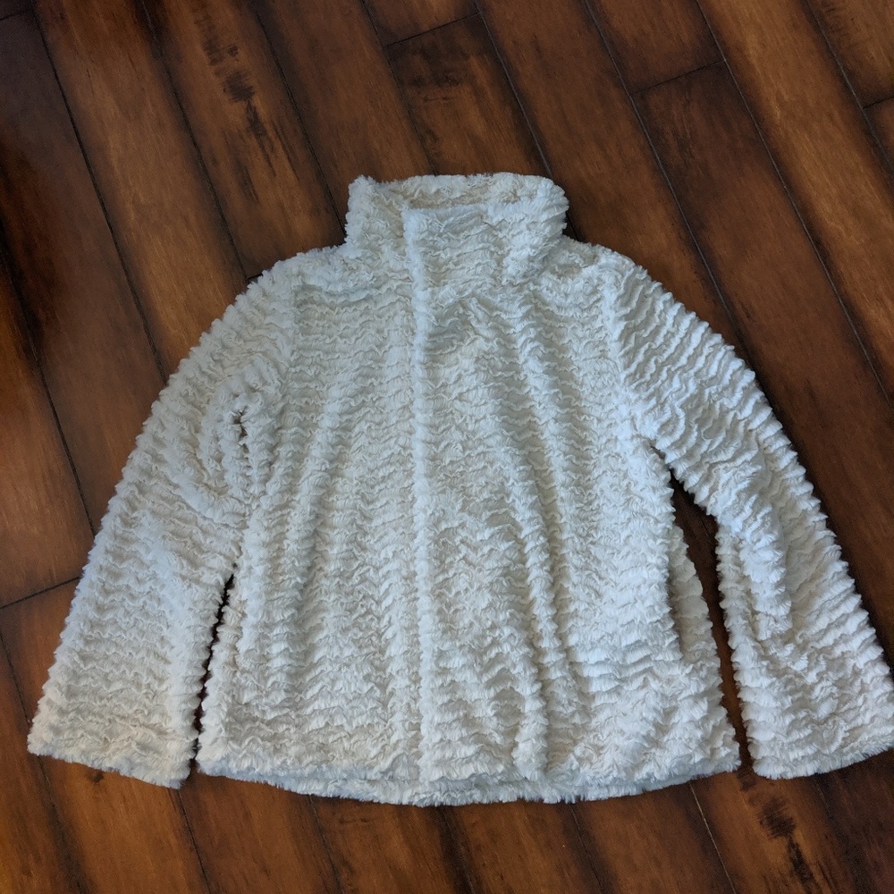 Patagonia White Fuzzy Jacket